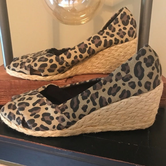 🌸Ralph Lauren Canvas Peep Toe Wedges - Picture 3 of 6